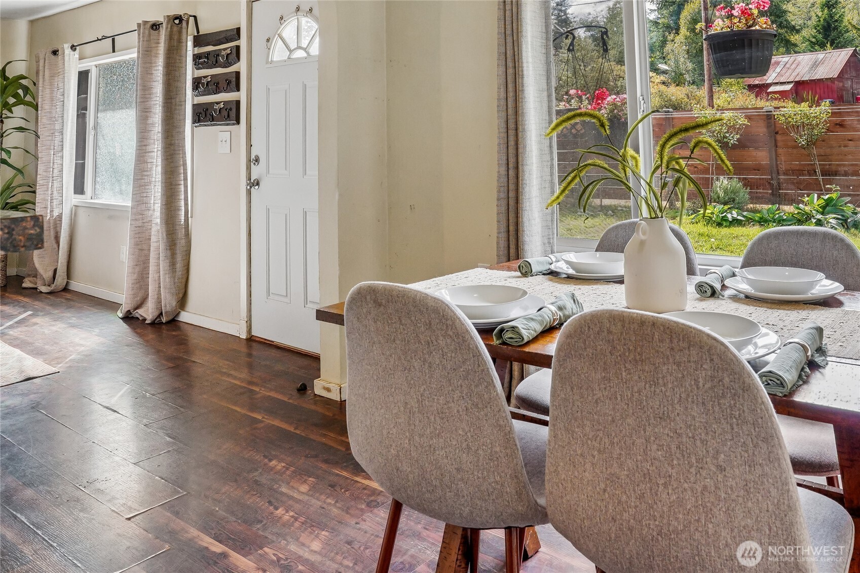 6605 Sidney Road Property Photo 7