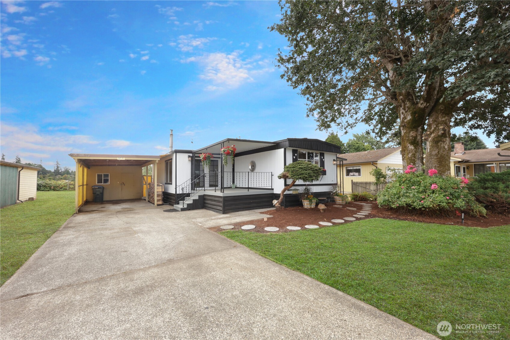 3516 Harrison Avenue E Property Photo 5