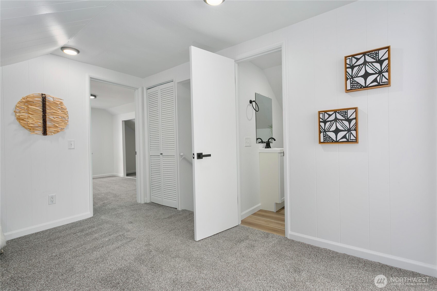 312 S Iron Property Photo 19
