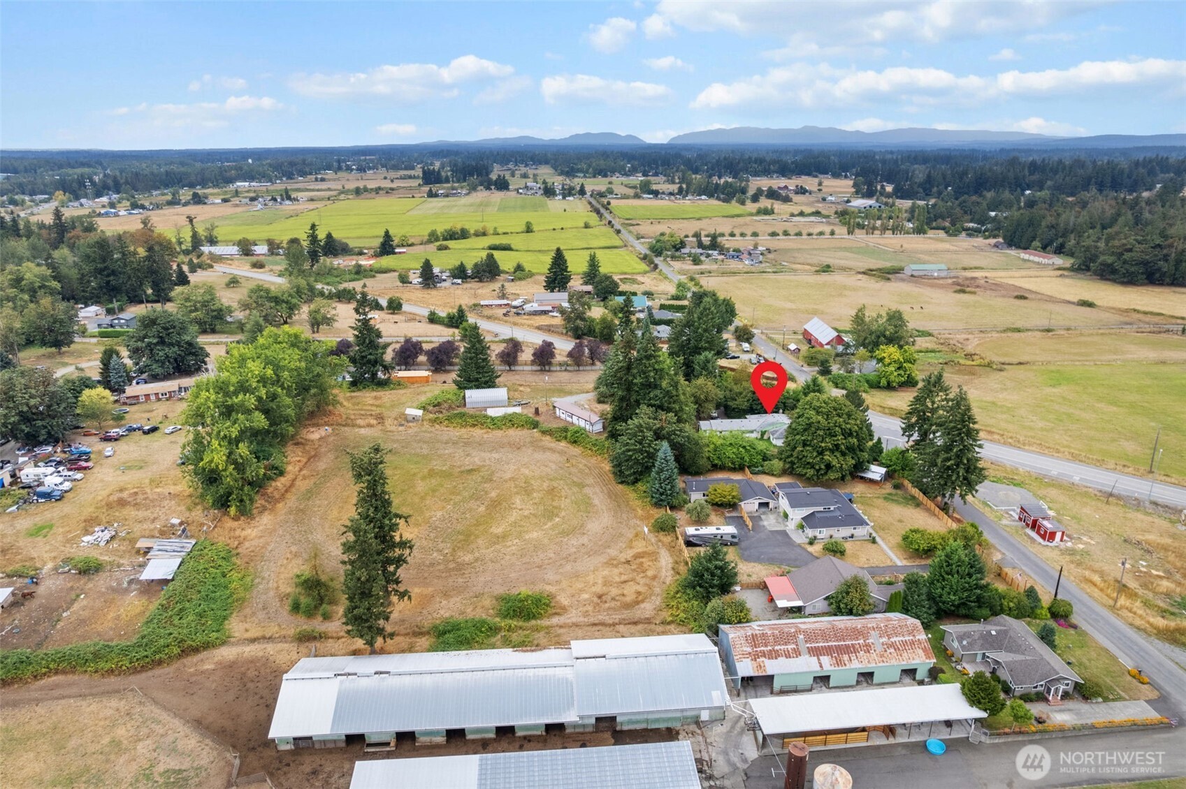 42703 Auburn Enumclaw Road Property Photo 2