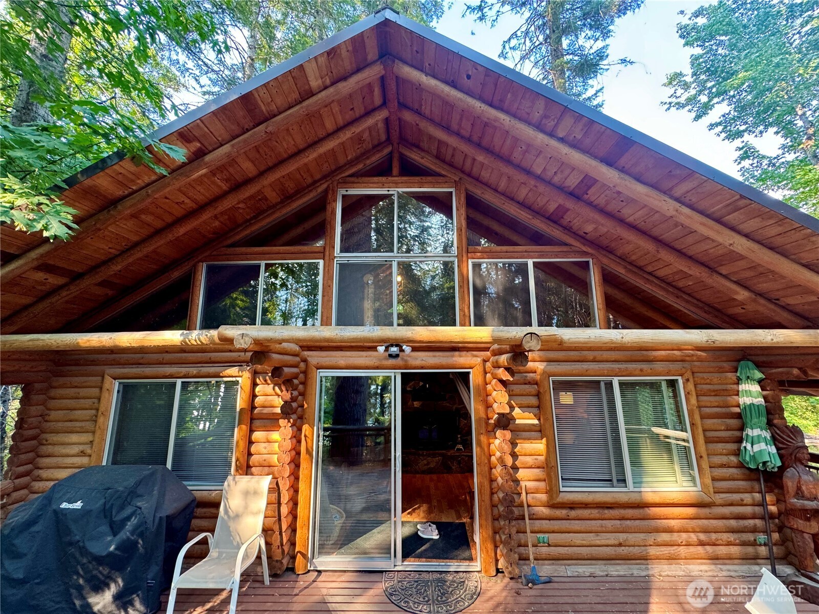 17792 North Shore Drive Property Photo 2