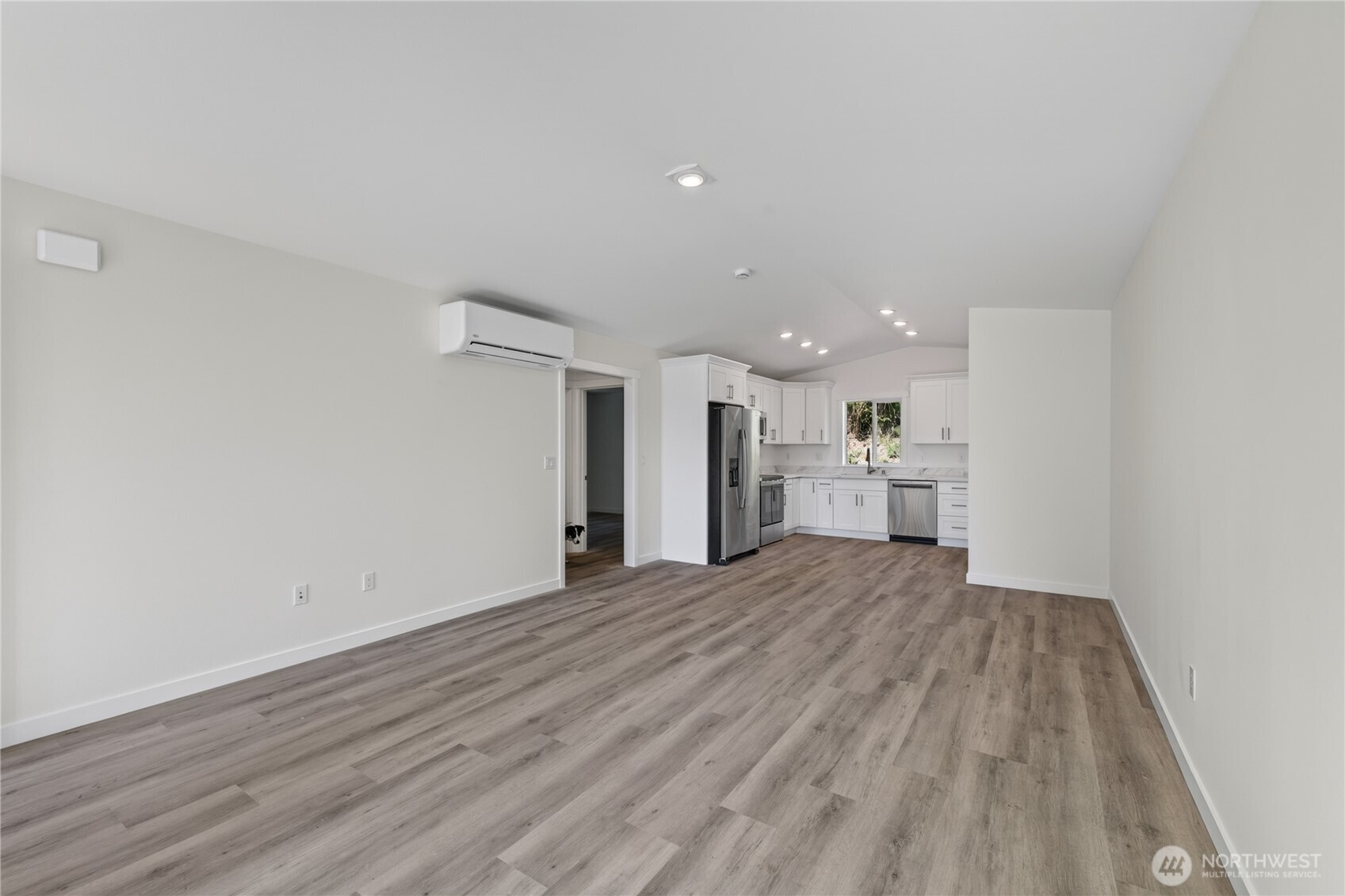 6888 Helena Street Property Photo 6