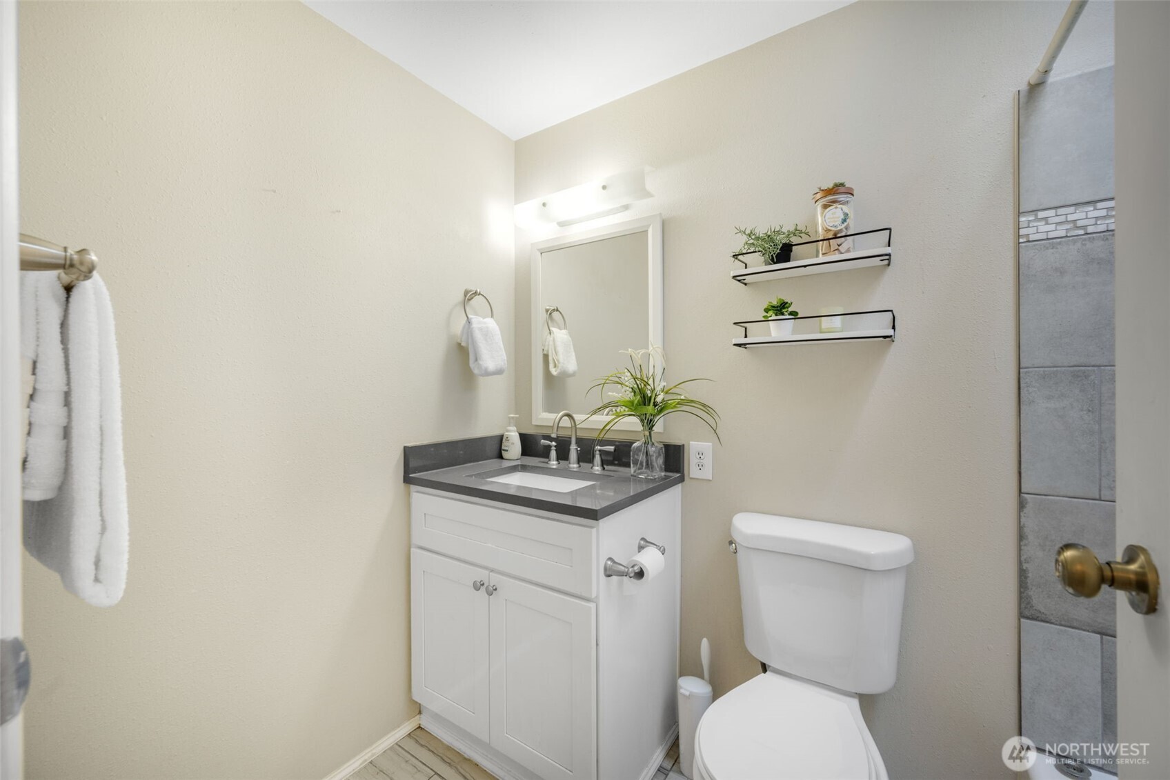 136 128th Avenue Property Photo 22