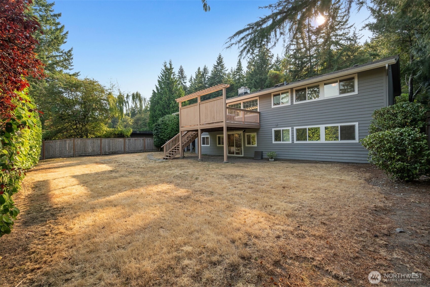 136 128th Avenue Property Photo 35