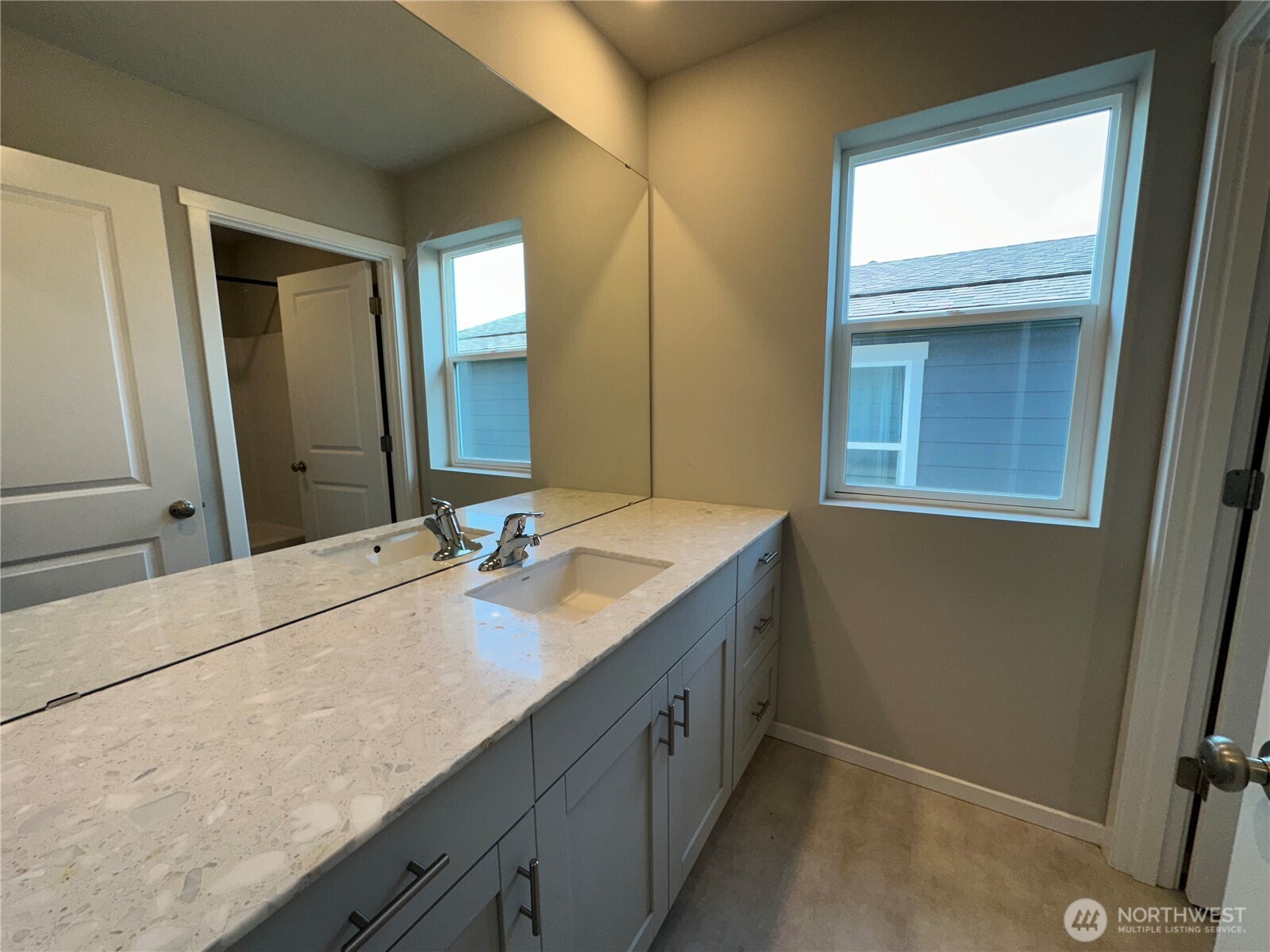 117 17th Drive Property Photo 12