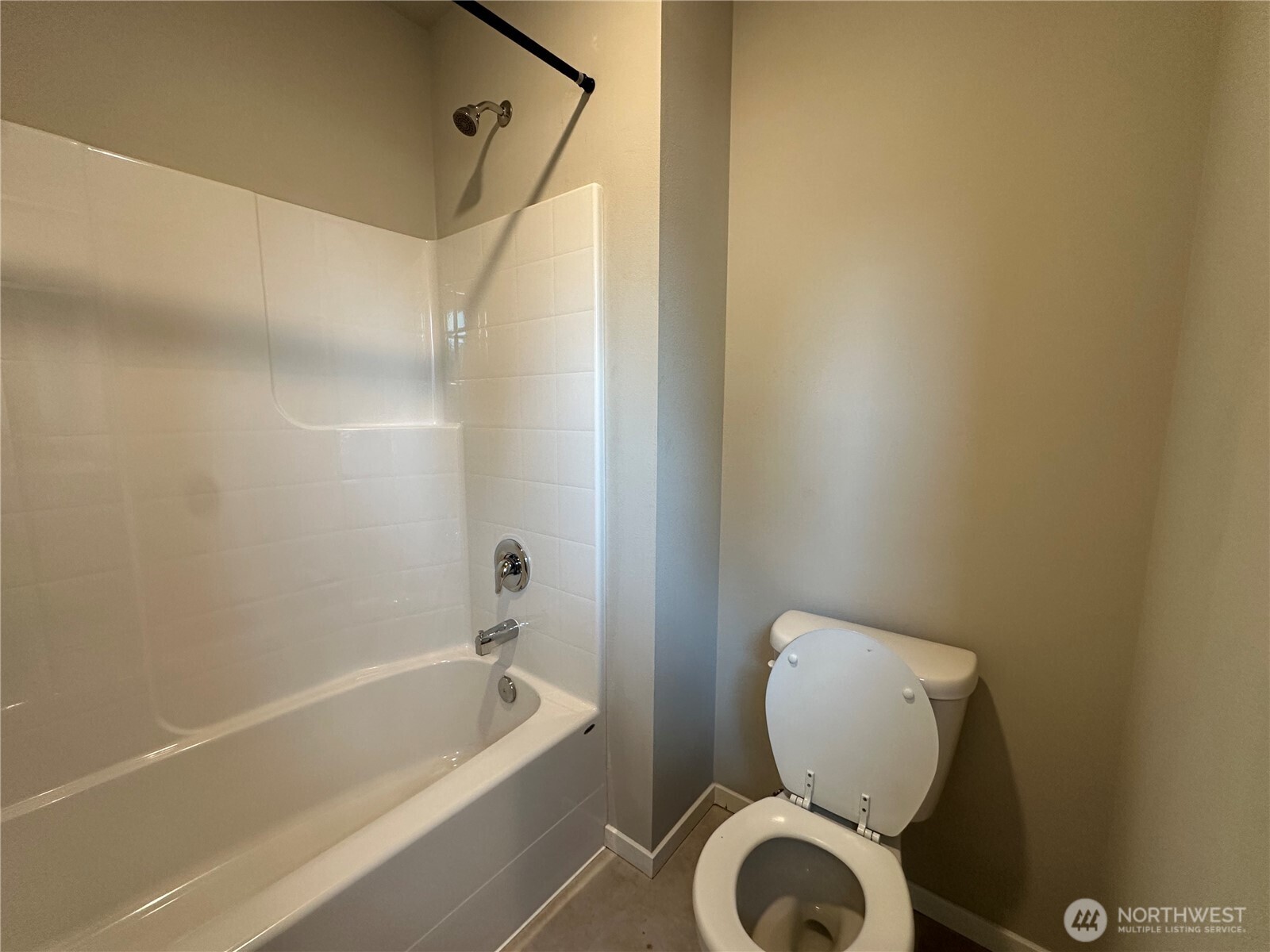 117 17th Drive Property Photo 13