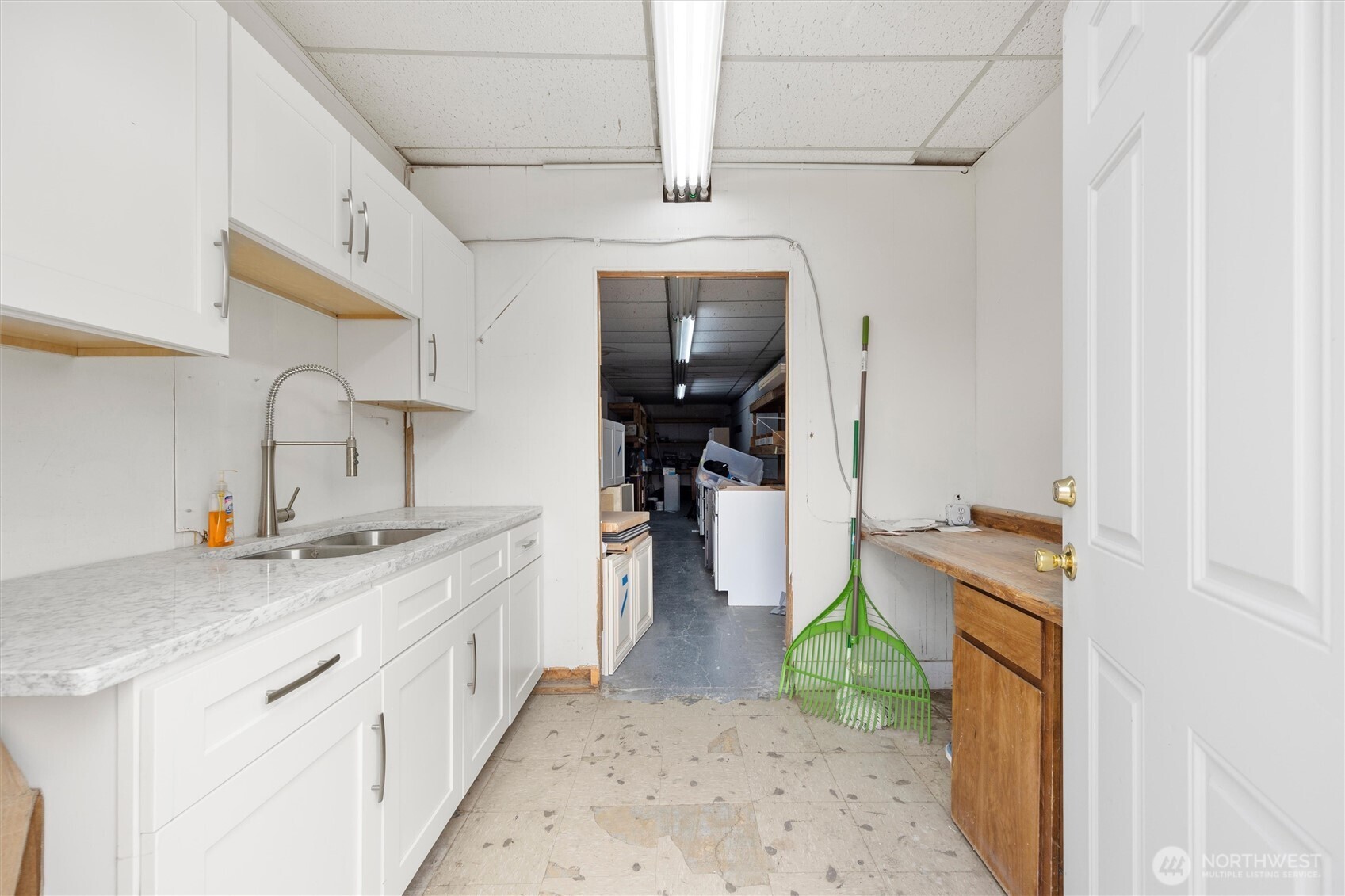 209 N Washington Street Property Photo 7