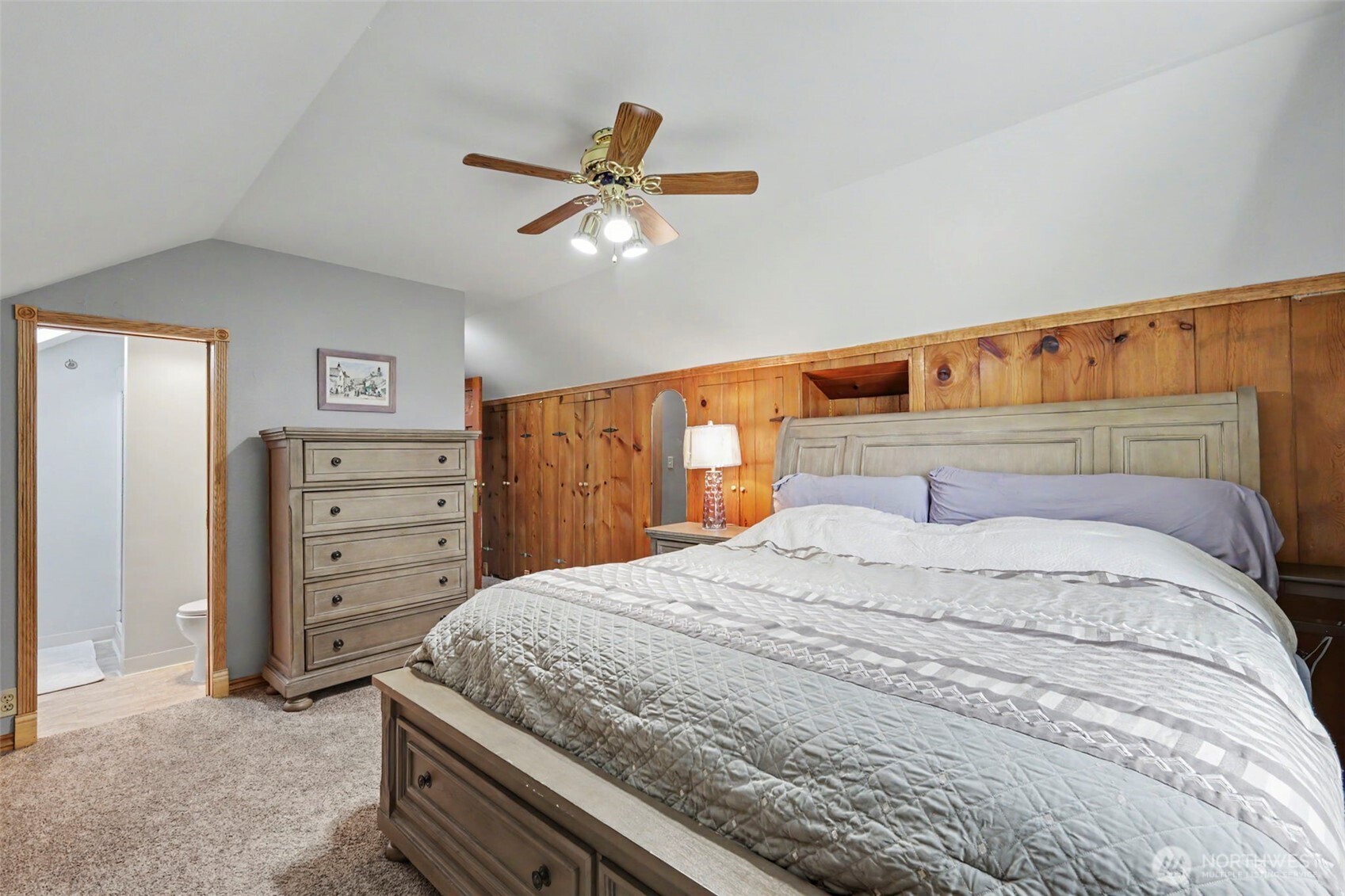 202 E Street Property Photo 14