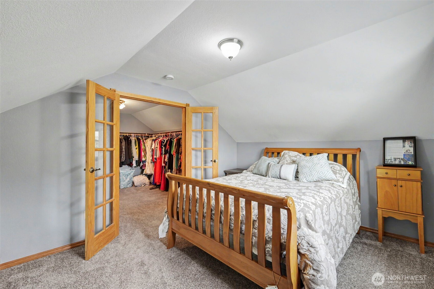 202 E Street Property Photo 16