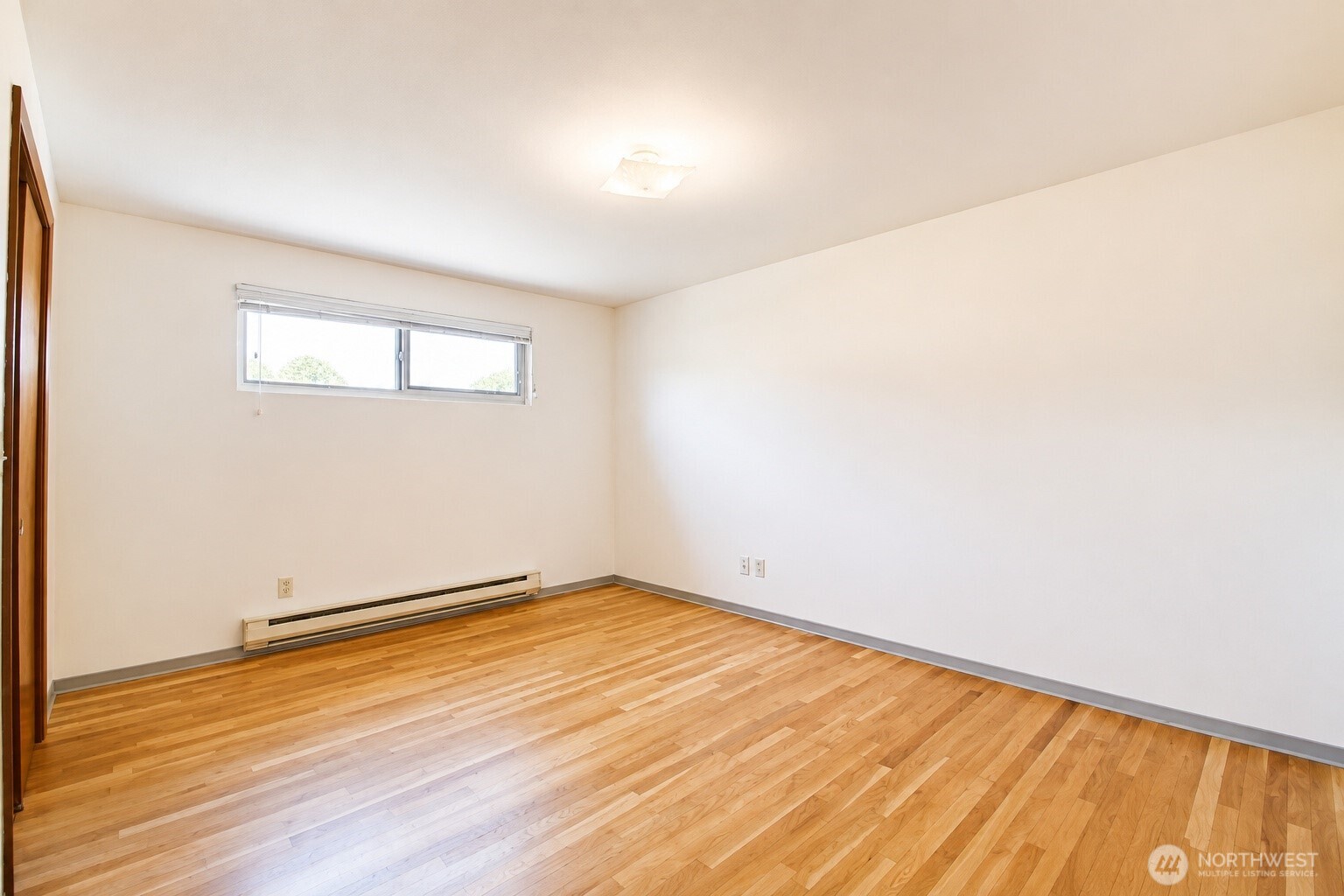 9208 Ashworth Avenue Property Photo 10