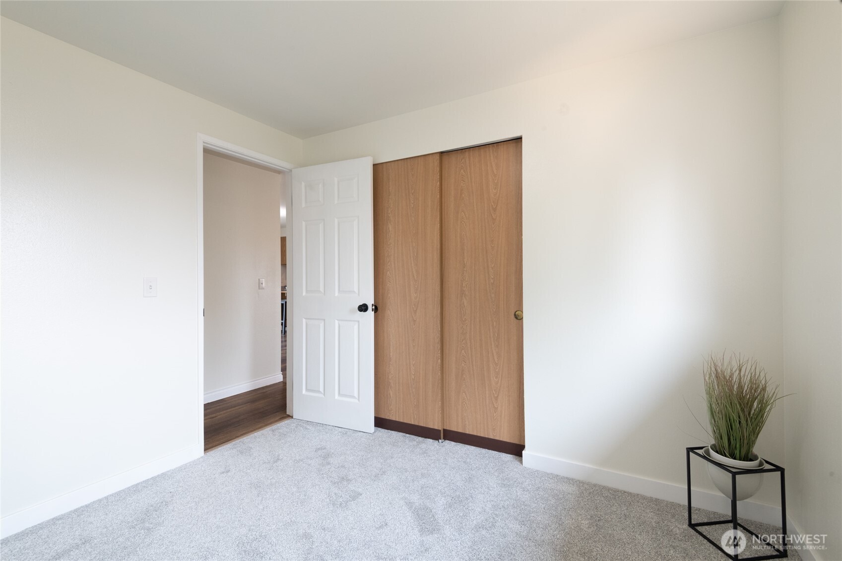706 Cultus Mountain Drive Property Photo 17