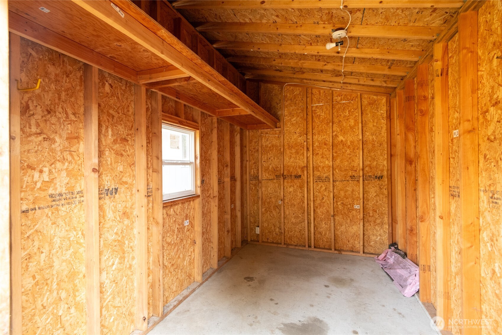 706 Cultus Mountain Drive Property Photo 26