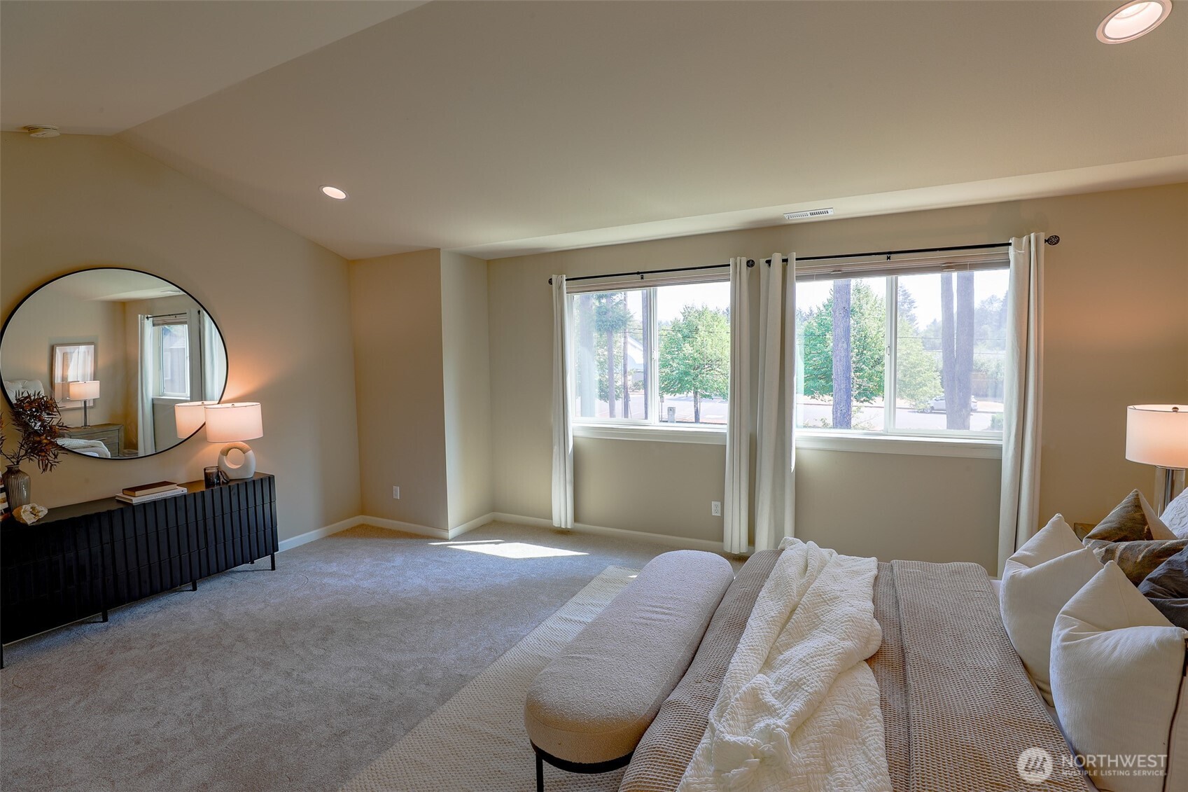 208 Ilwaco Place Property Photo 16