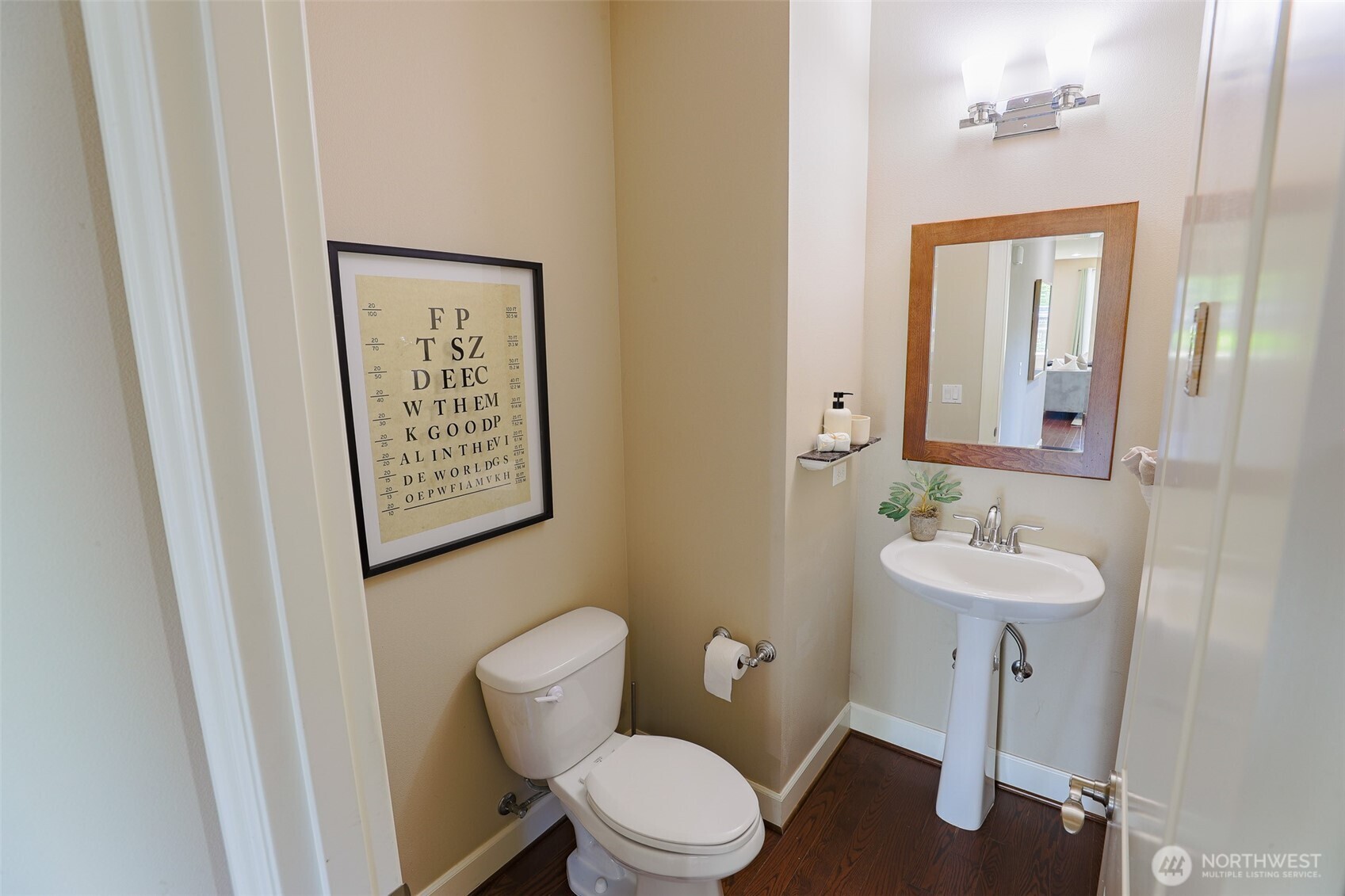 208 Ilwaco Place Property Photo 24