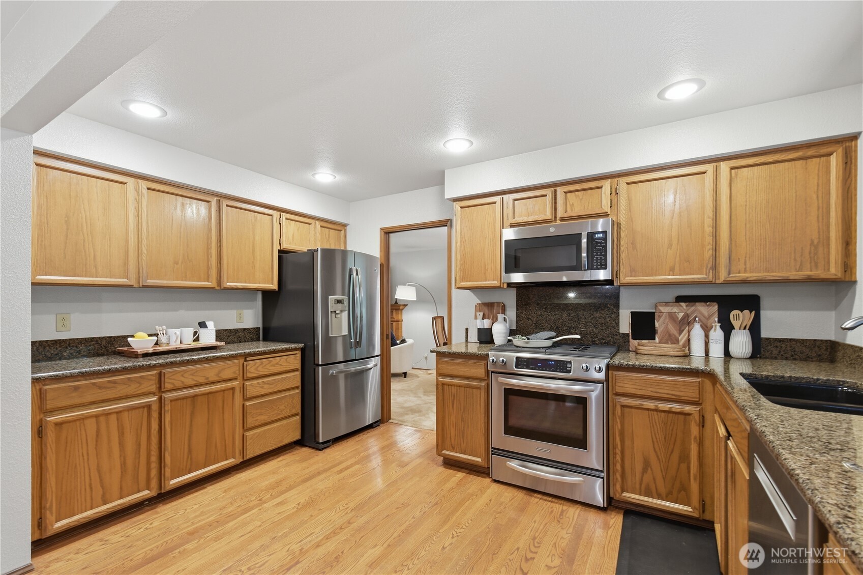 20525 Ne 68th Street Property Photo 12