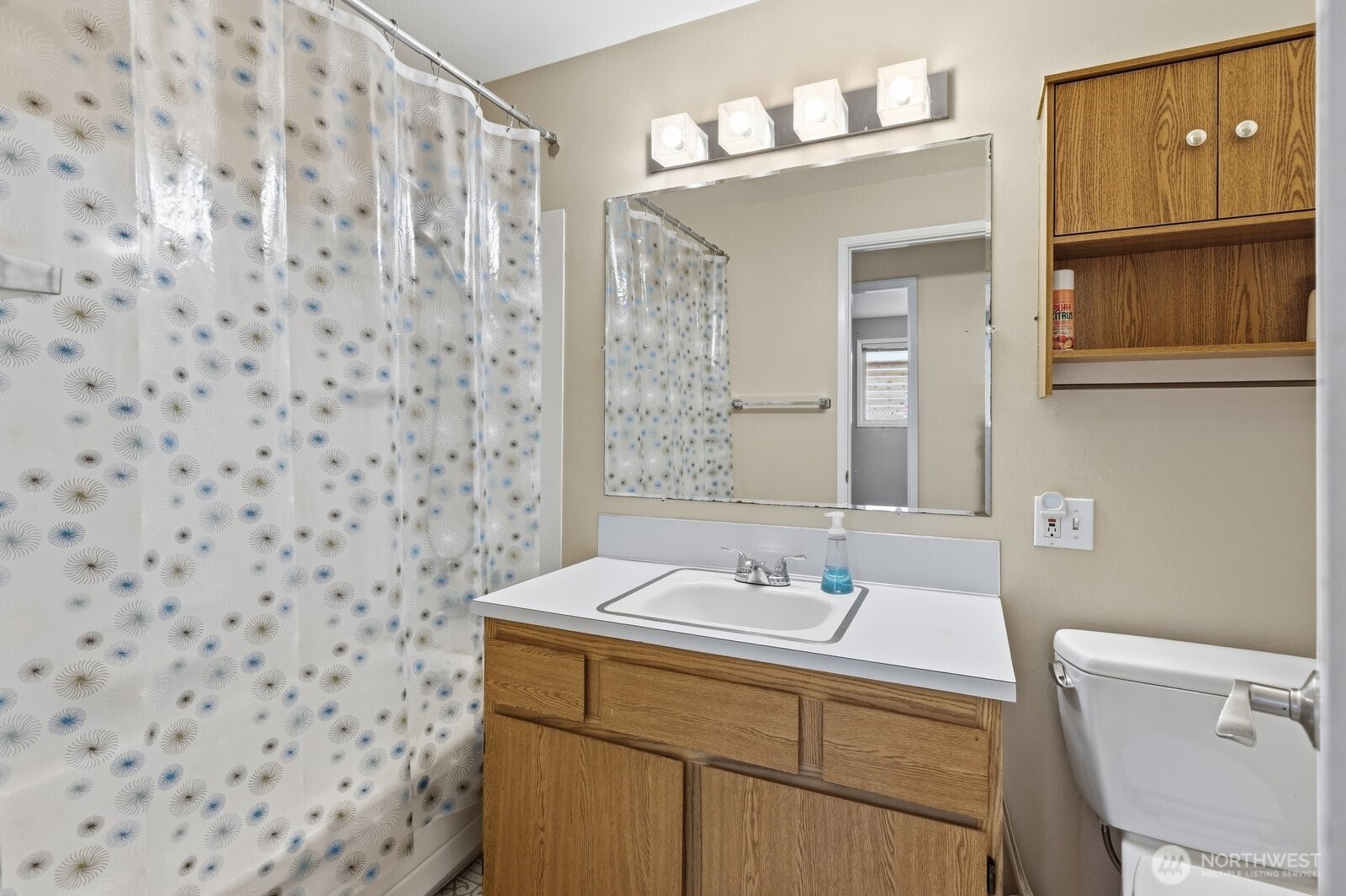 15634 Ne 1st Place Property Photo 13