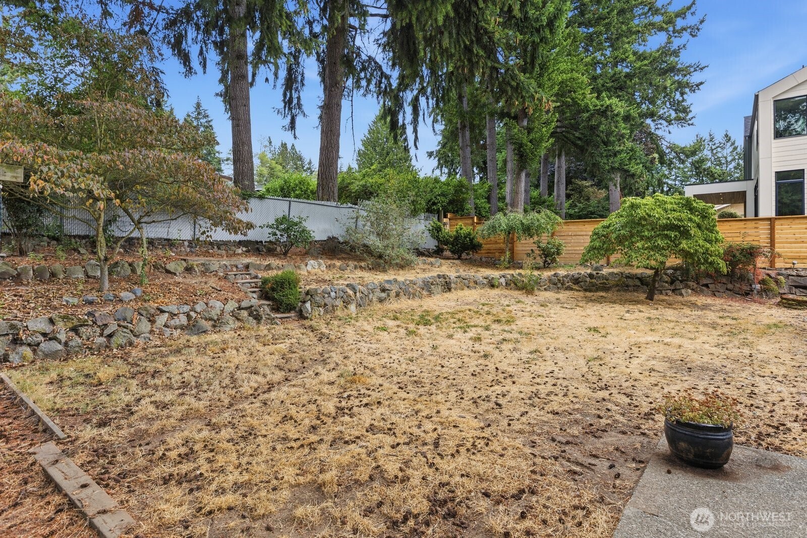 15634 Ne 1st Place Property Photo 19
