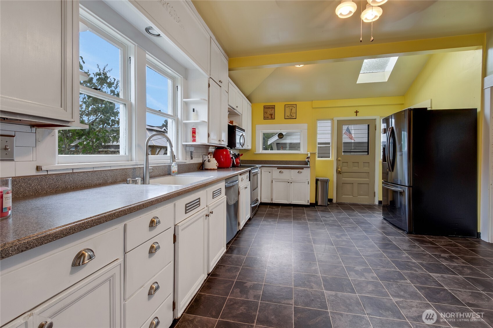 508 5th Street Property Photo 9