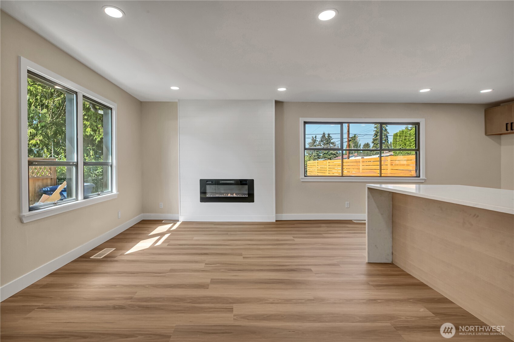 12504 8th Avenue Property Photo 5