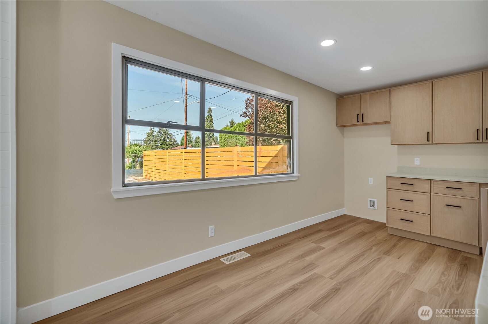 12504 8th Avenue Property Photo 7