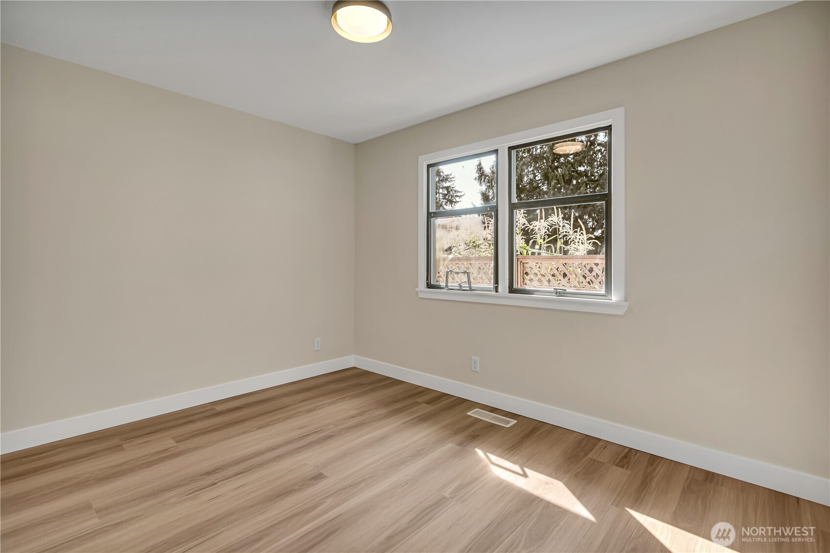 12504 8th Avenue Property Photo 14