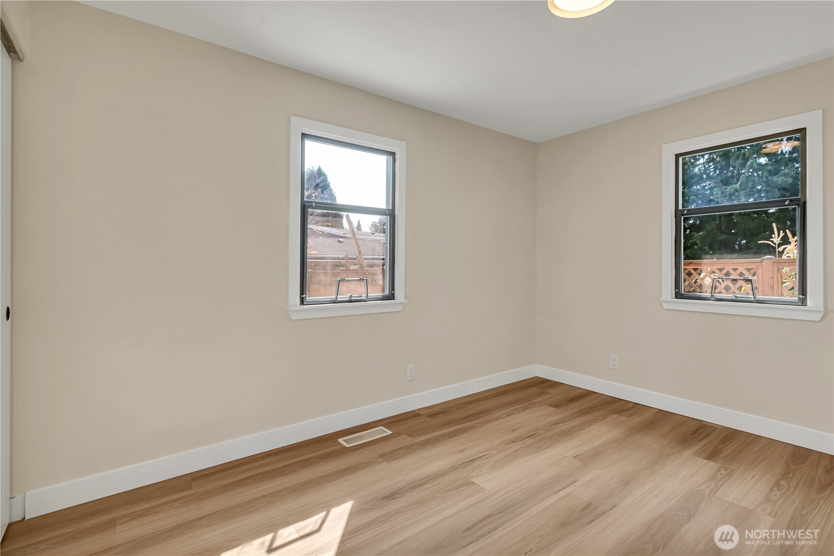 12504 8th Avenue Property Photo 19