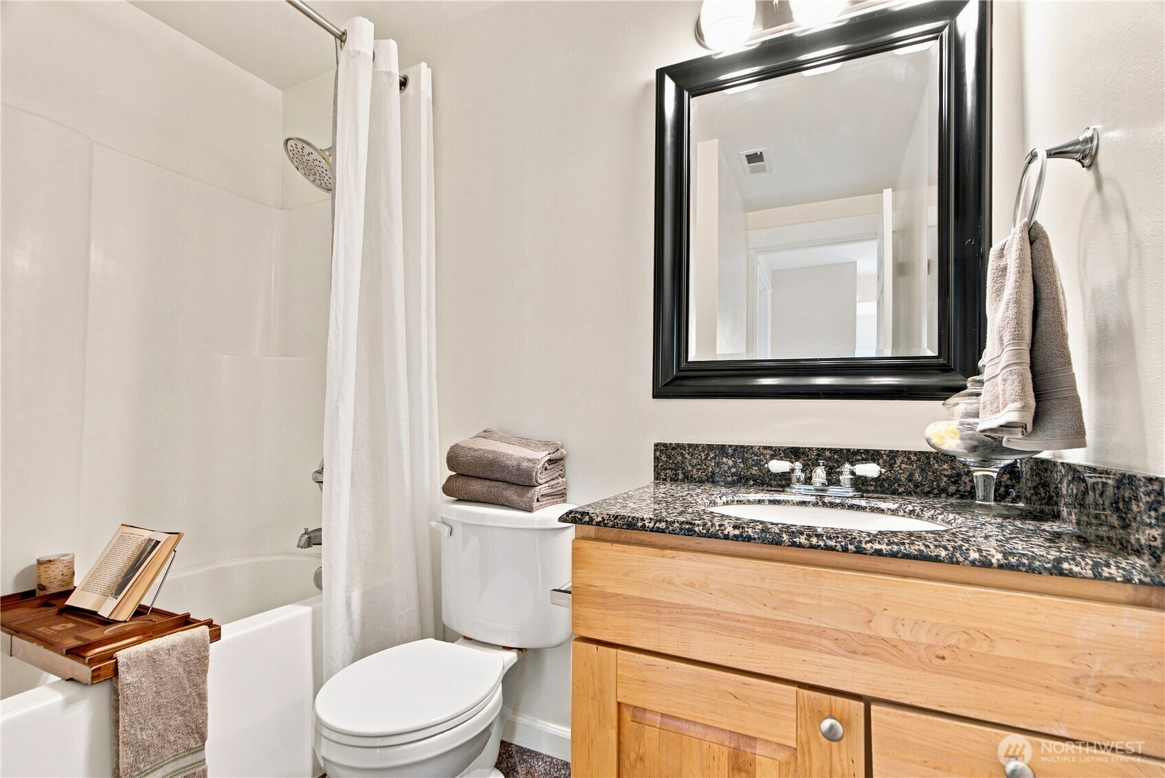 2604 Sw Genesee St Property Photo 7
