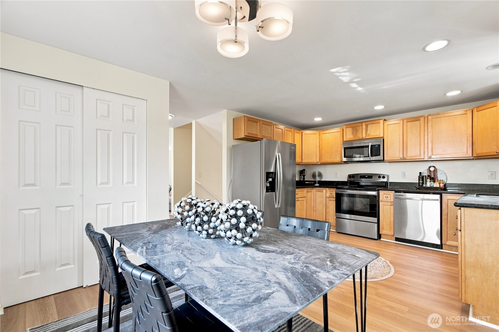 2604 Sw Genesee St Property Photo 13