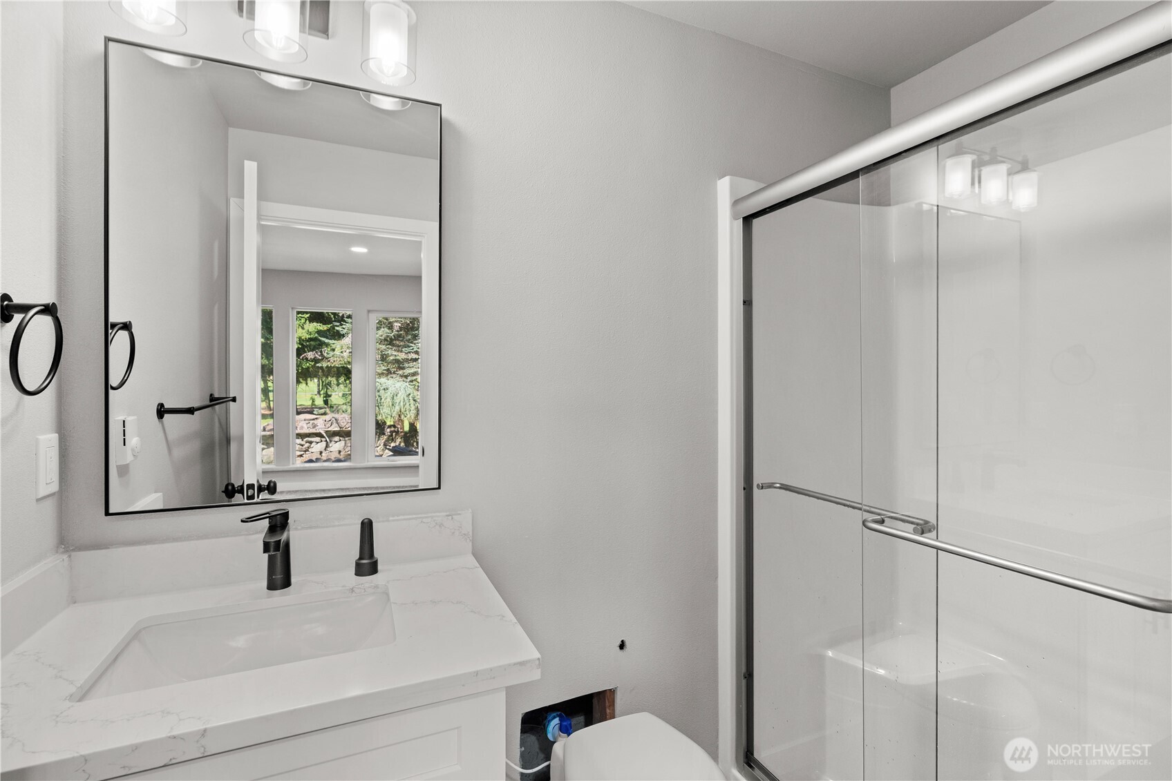 3909 Northshore Boulevard Property Photo 23