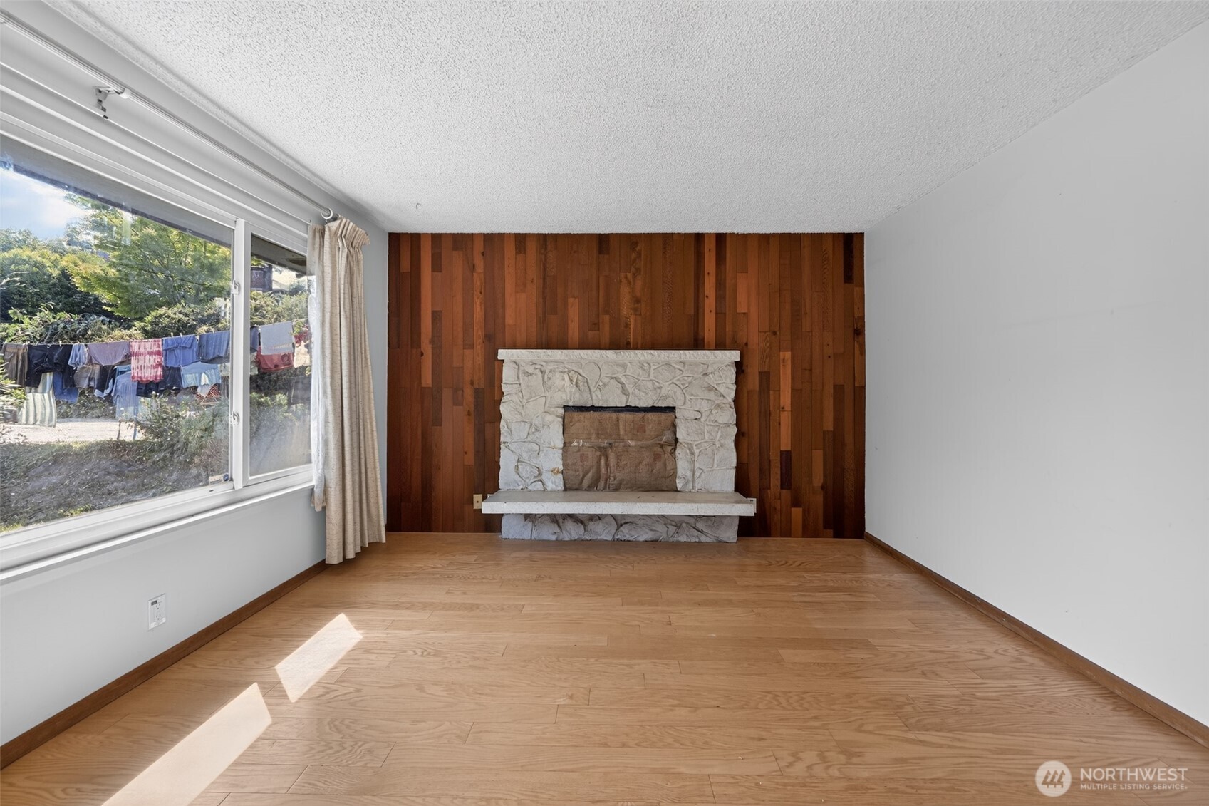 2854 S Juneau Street Property Photo 5