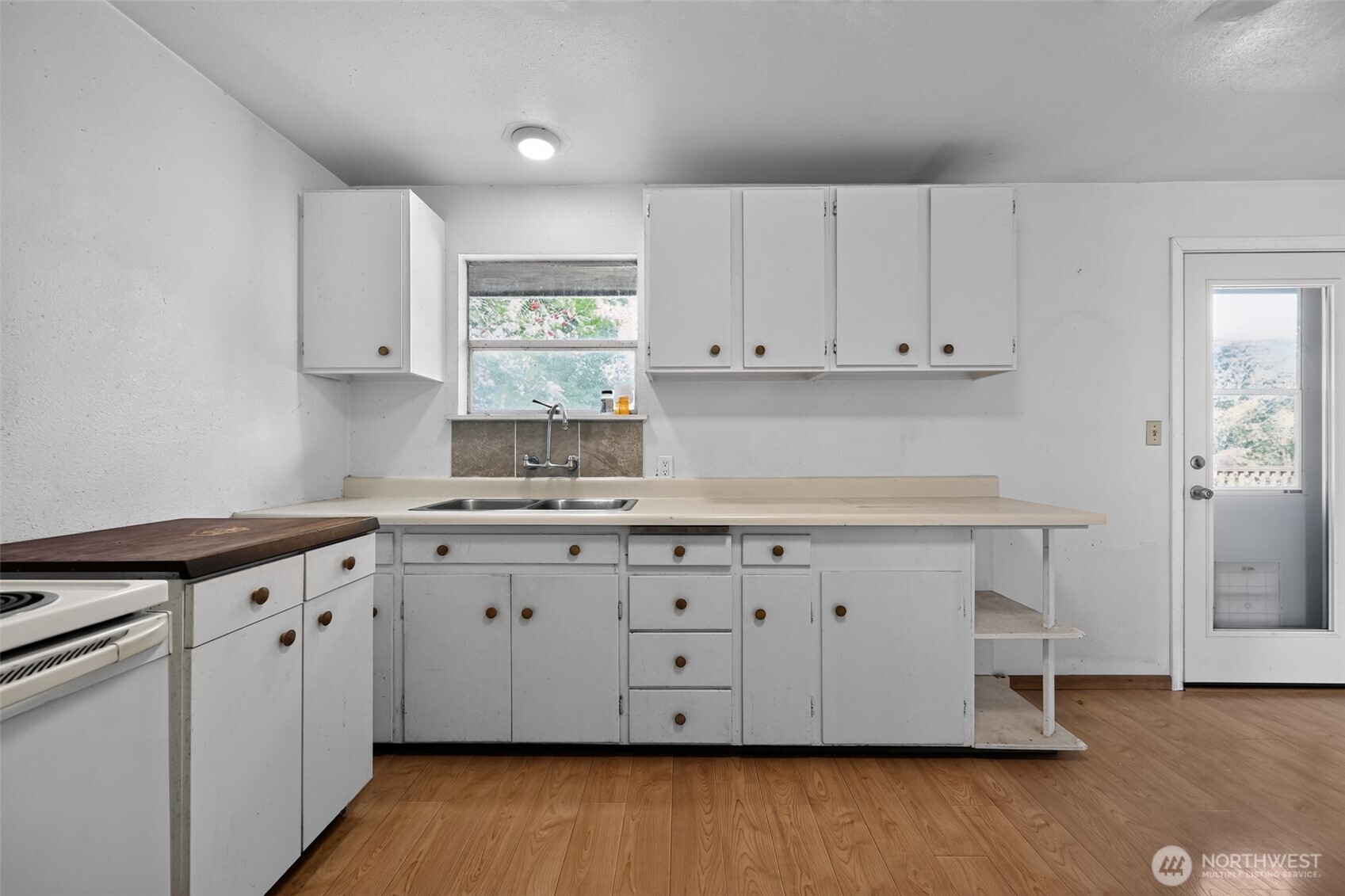 2854 S Juneau Street Property Photo 10