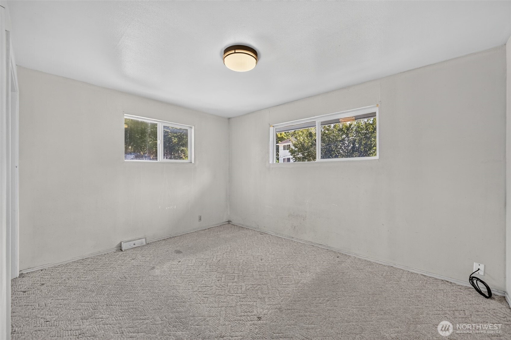 2854 S Juneau Street Property Photo 13
