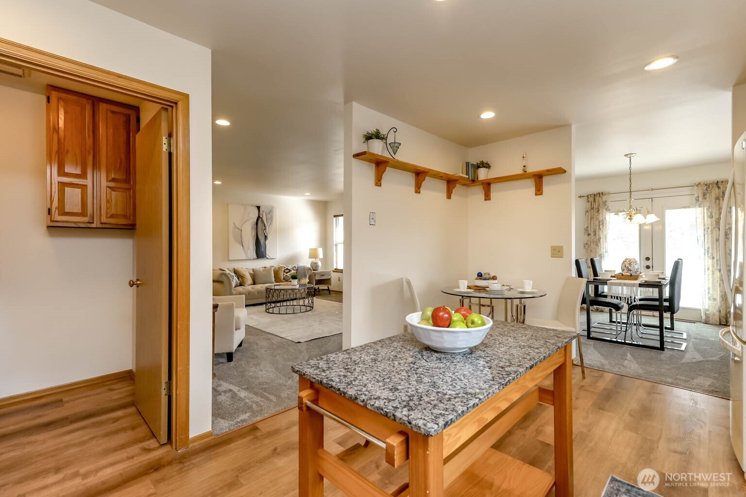 8552 Covina Loop Property Photo 18