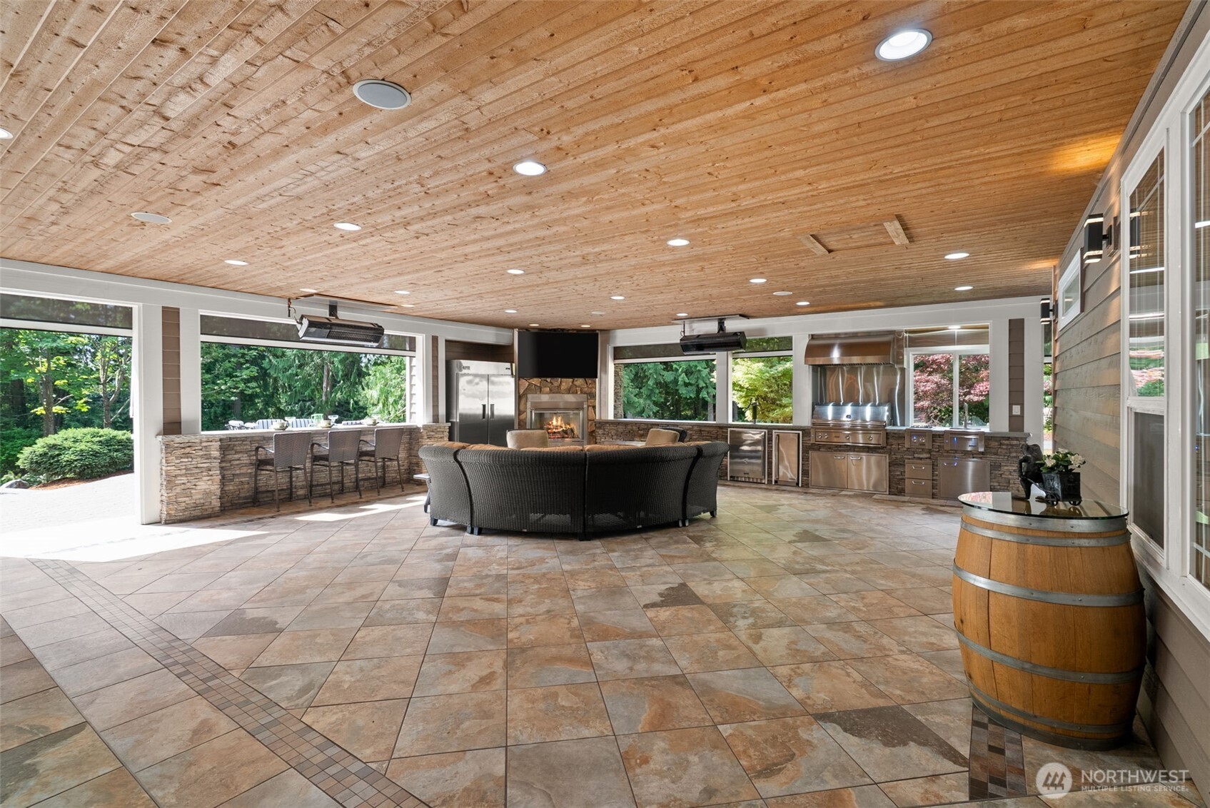 3301 Gravelly Beach Loop Property Photo 4