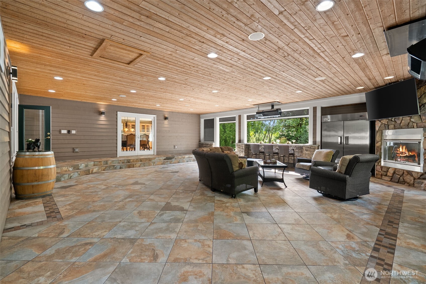 3301 Gravelly Beach Loop Property Photo 6