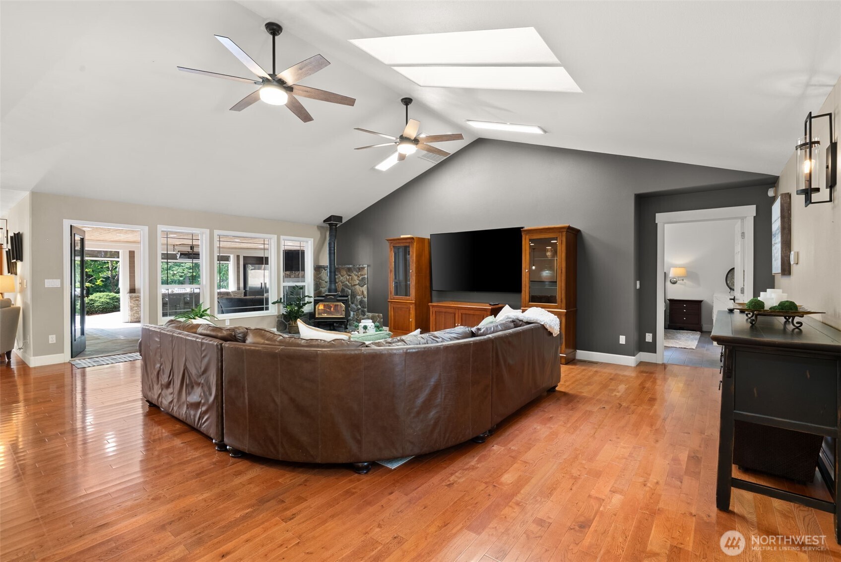 3301 Gravelly Beach Loop Property Photo 10