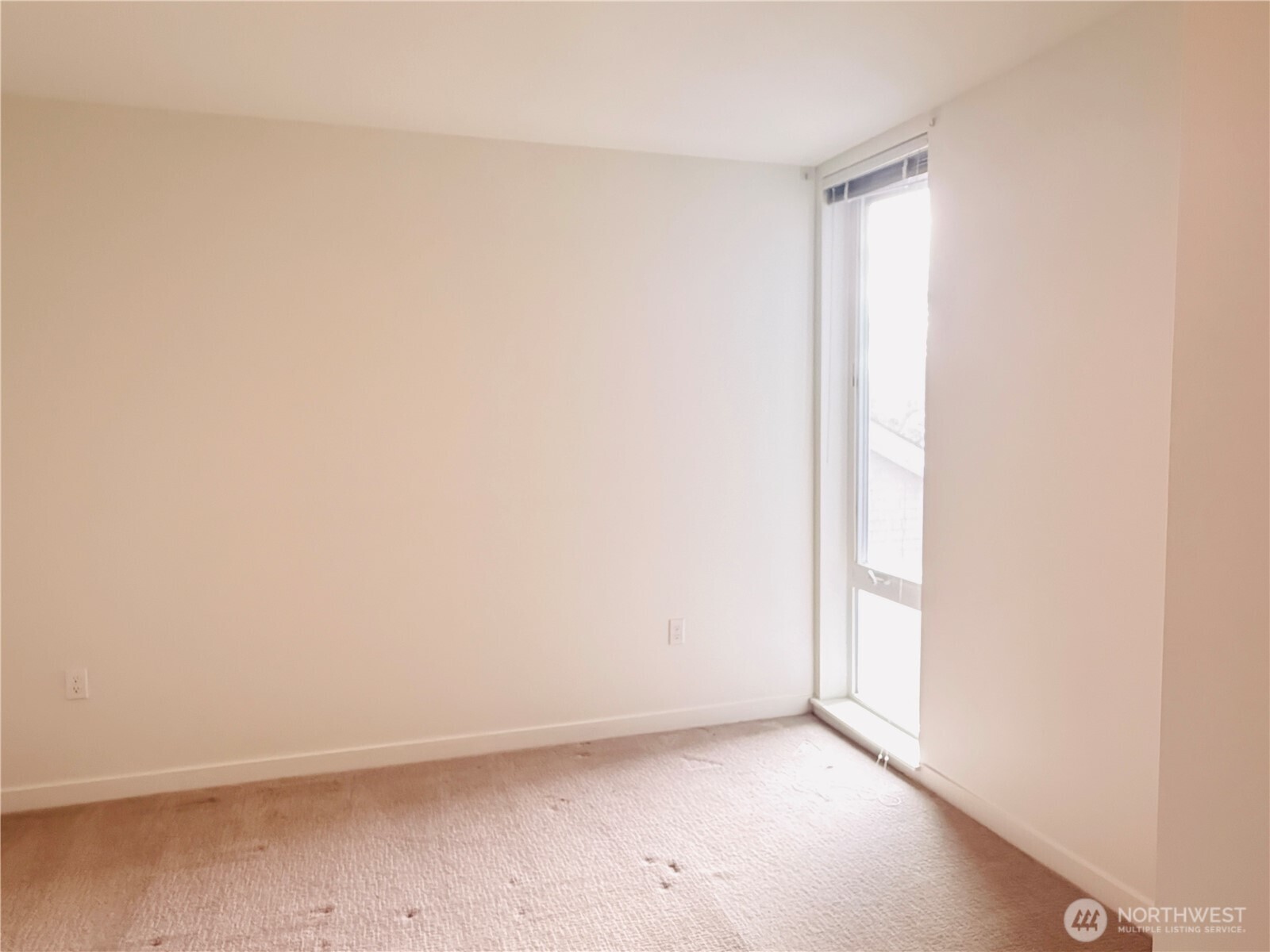 1601 N 45th Street 307 Property Photo 12