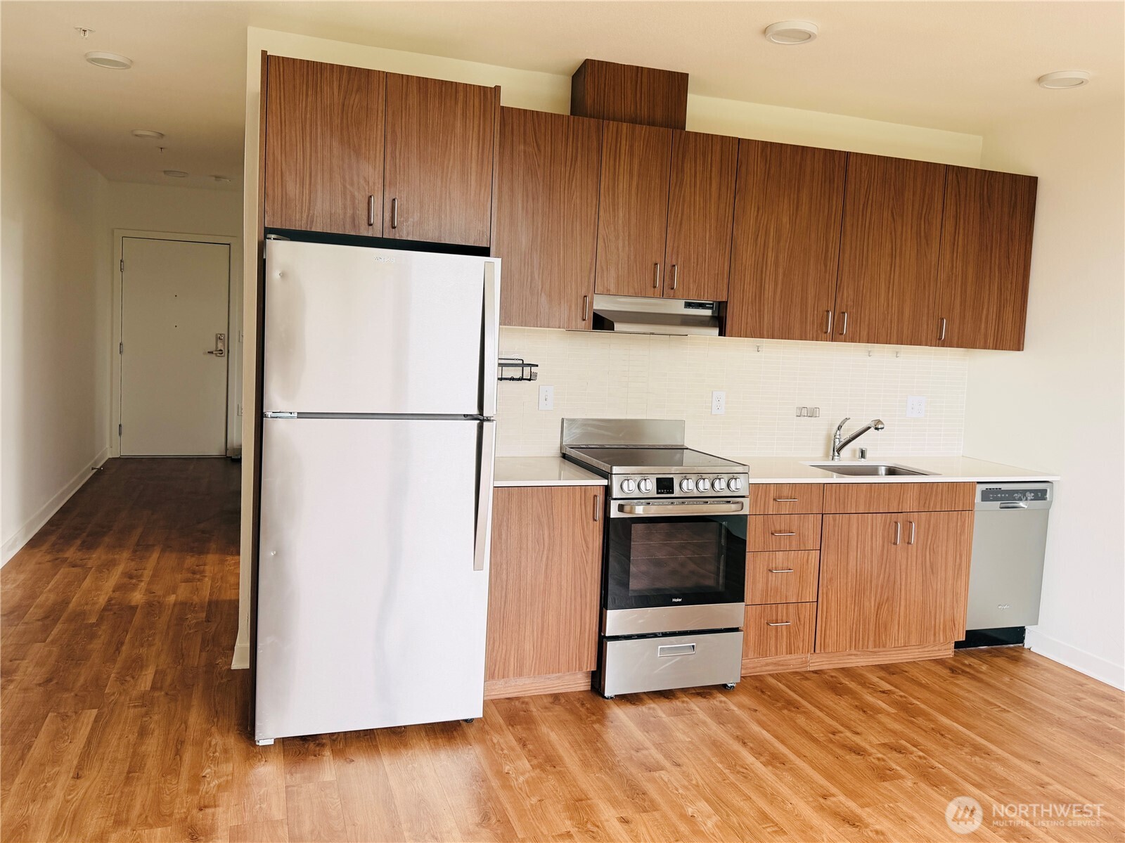 1601 N 45th Street 307 Property Photo 15