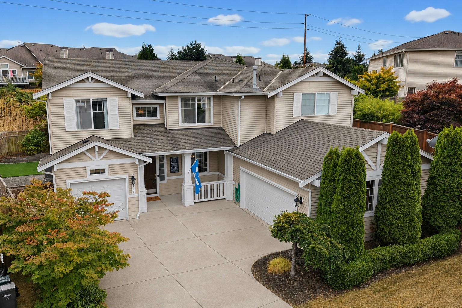5728 Hazel Loop Property Photo 1