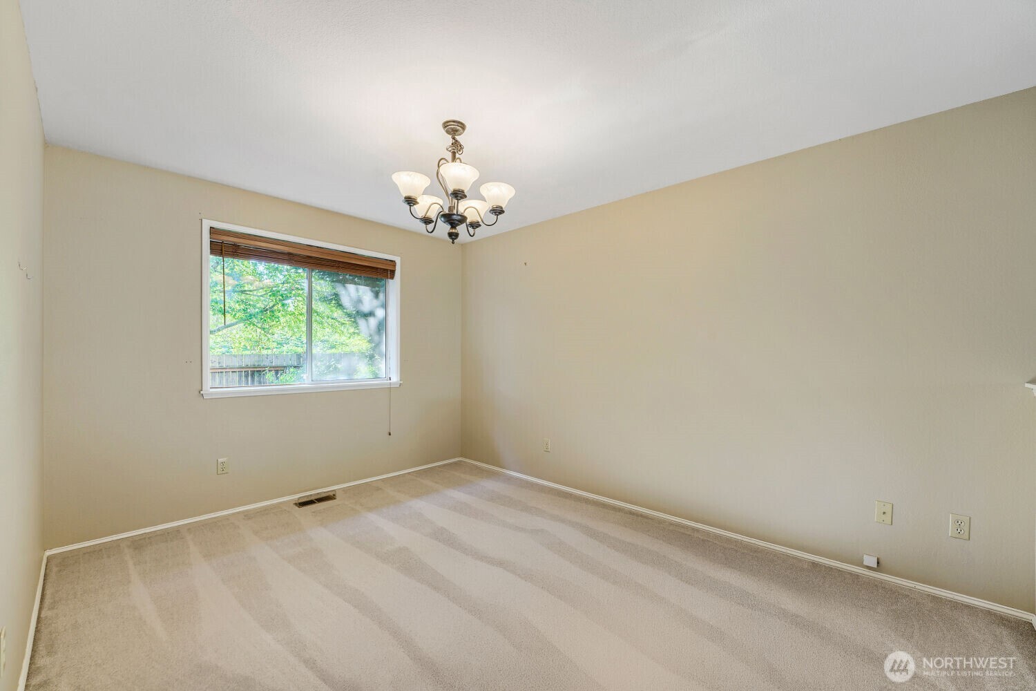 20235 137th Avenue Property Photo 6
