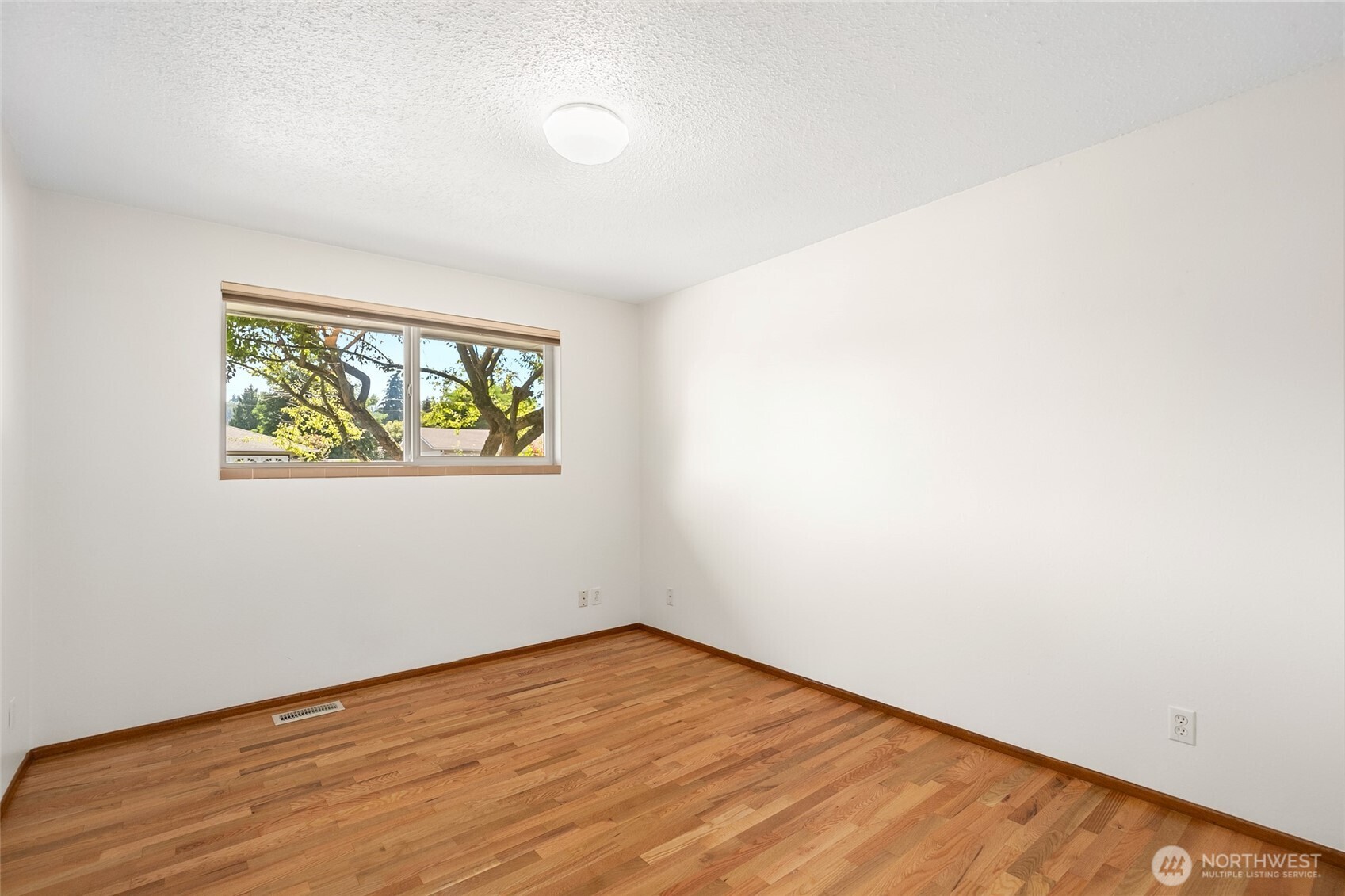2011 8th Avenue Property Photo 21