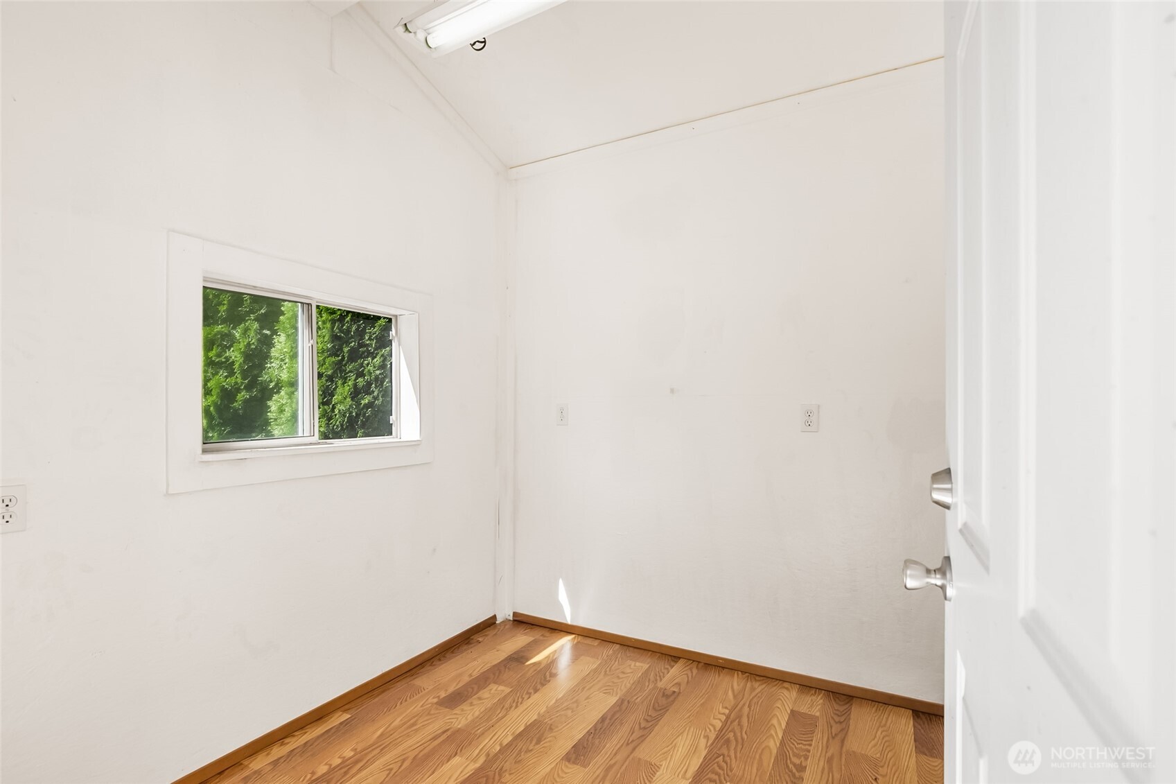 2011 8th Avenue Property Photo 35