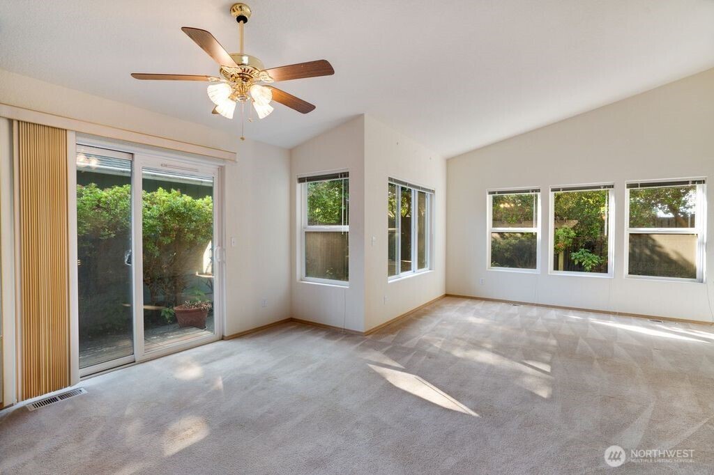 5501 Cricket Lane Property Photo 5