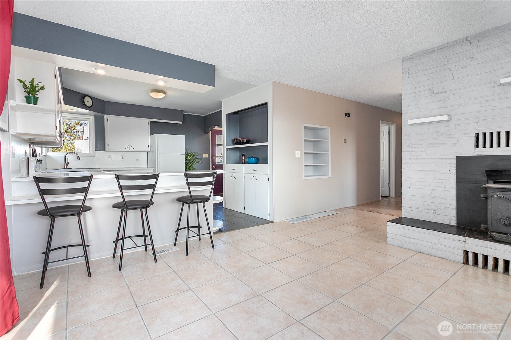 5471 Waschke Road Property Photo 11