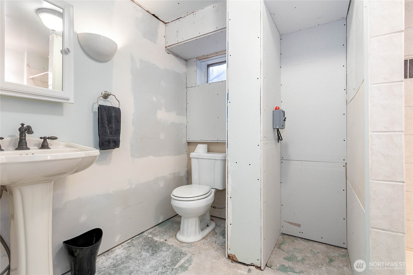 5471 Waschke Road Property Photo 23