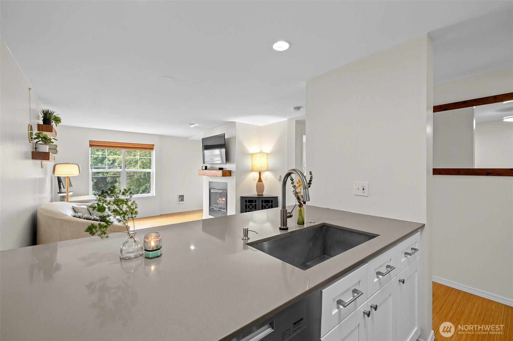 520 2nd Avenue 201 Property Photo 7