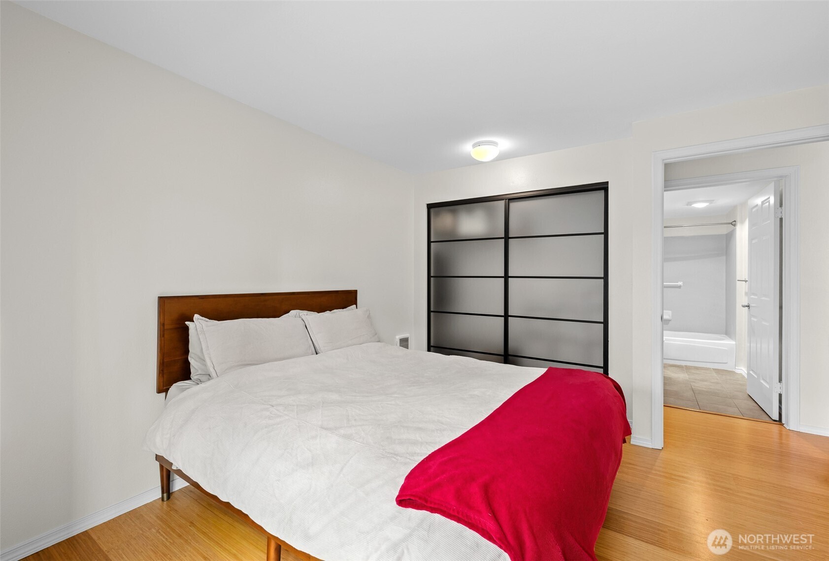 520 2nd Avenue 201 Property Photo 12