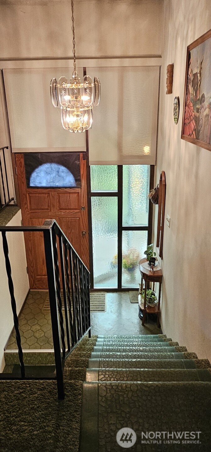 14554 166th Place Property Photo 3