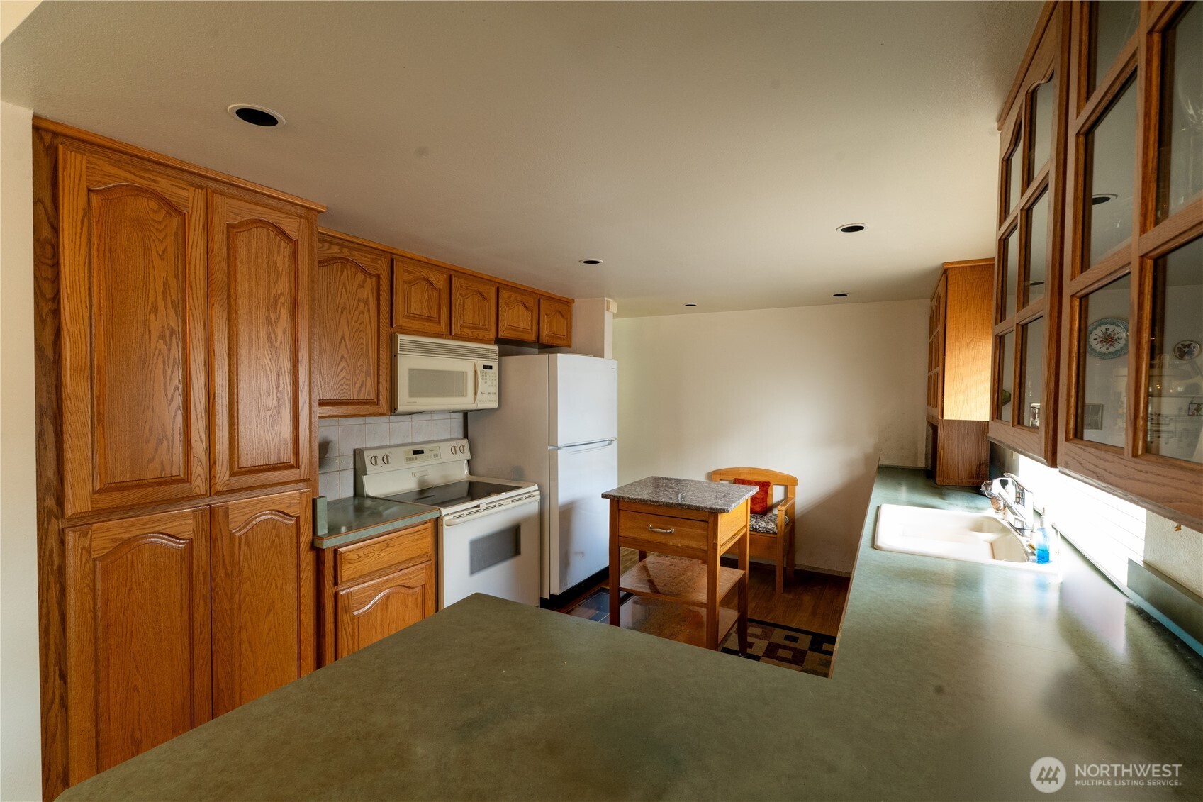 14554 166th Place Property Photo 5