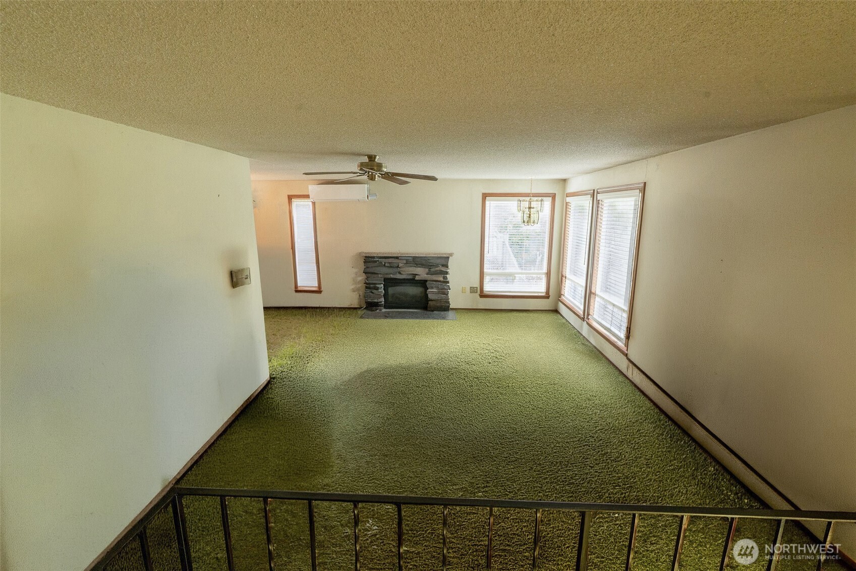 14554 166th Place Property Photo 5